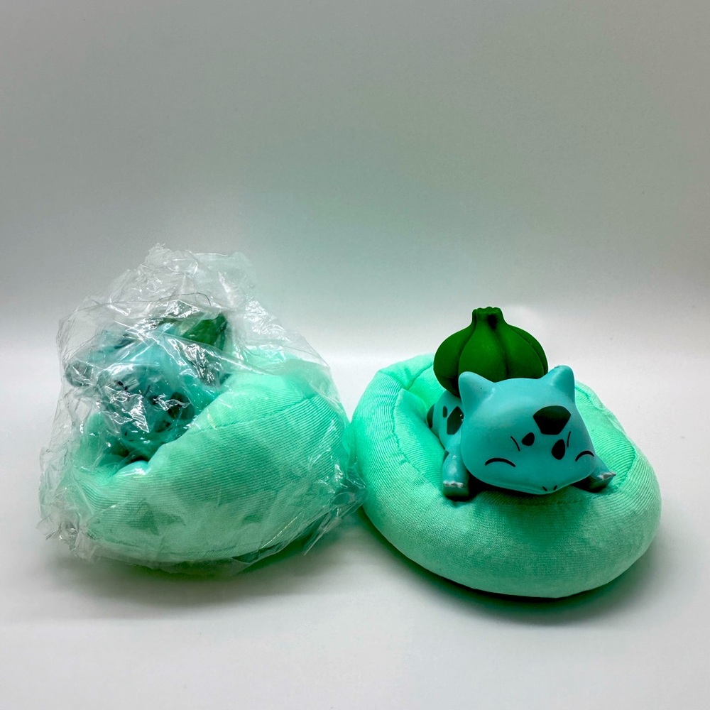 (NEW) Bean Bag Bulbasaur
